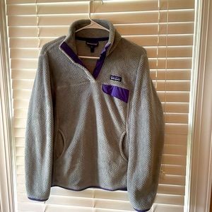 patagonia half zip! gray with purple size M